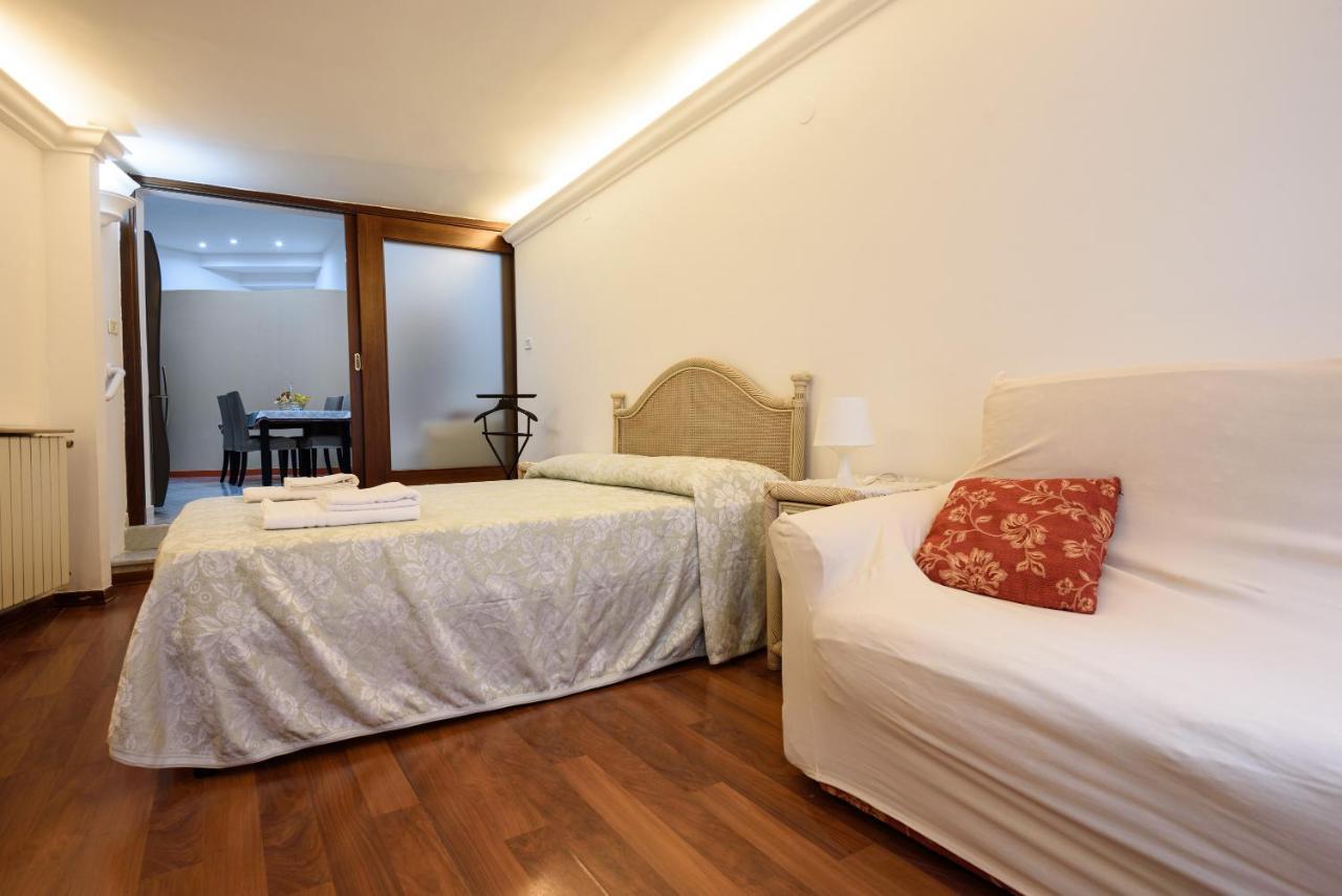 Via Avvocata 25 Appartement Napels Buitenkant foto